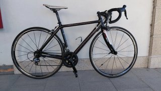 Bicicleta carretera de carbono