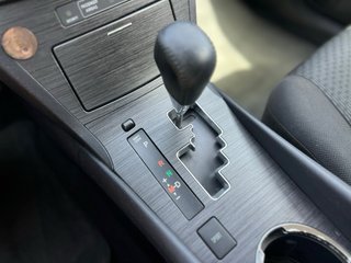 Toyota Avensis  / Diesel / Automatico / Año 2010