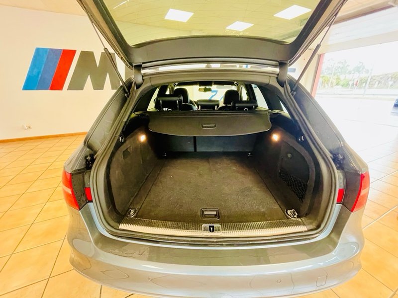 Audi A4 AVANT 2.0 TDI 2015, foto 21
