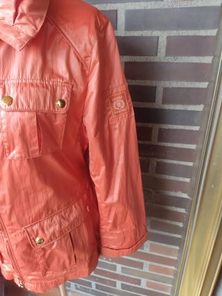 Chaqueta cortavientos entallada Henry Arroway cora