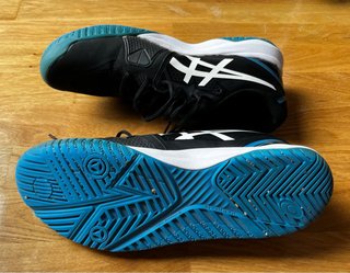 Zapatilla Asics.Tenis y Padel
