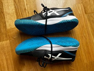 Zapatilla Asics.Tenis y Padel