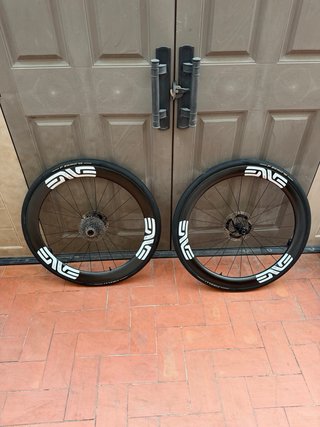 Ruedas Enve Ses 4.5 con Ceramicspeed
