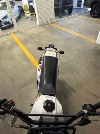 Suzuki DR125 Enduro Moto