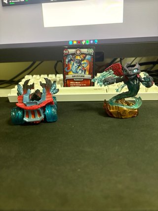 Skylanders 3 Personaggi + 2 Veicoli + Portale