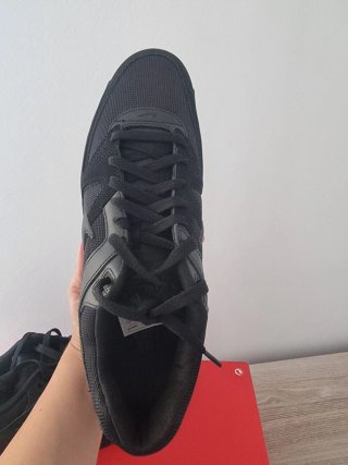 T46 Nike Air Max Command Negras