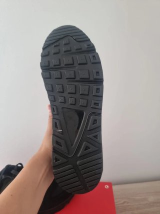 T46 Nike Air Max Command Negras