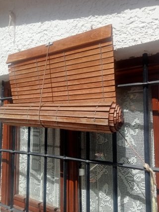 Persiana mallorquina de madera enrollable