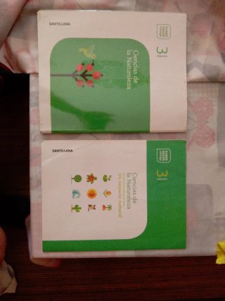 2 libros Ciencias de la Naturaleza 3 primaria.