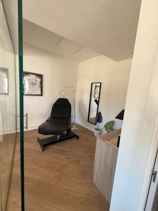 Alquiler de cabina estetica en Madrid