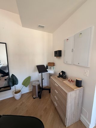 Alquiler de cabina estetica en Madrid