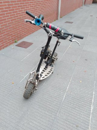 Patinete de gasolina