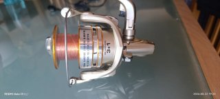 Carrete de pesca Yuki Runner 6000