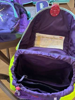 Conjunto escolar Scout de Alta Gama