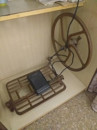 Máquina de coser werthein