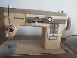 Máquina de coser werthein