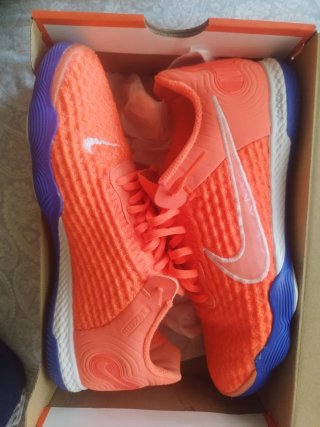 Nike React Gato Naranjas cambio de talla o venta