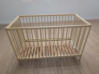 Cuna de madera IKEA