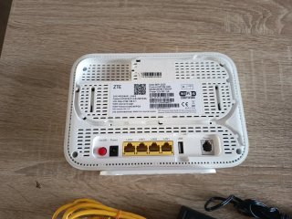 Router ZTE Blanco