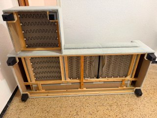 Sofá modular gris 3 plazas + mesa