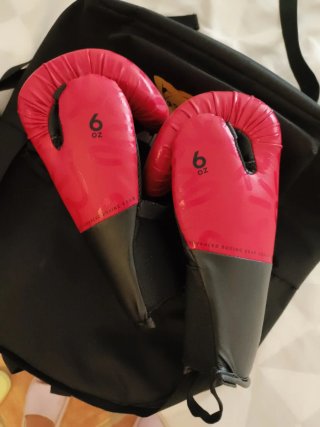 Guantes de Boxeo 6 oz Rojos y Negros