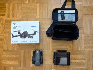 Dron gris con luces LED y camara HD 4K
