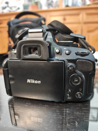 Cámara Nikon D5100 + Accesorios