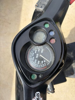 Yamaha Jog RR Negra