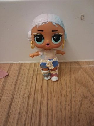 Muñeca LOL Surprise Hello Kitty