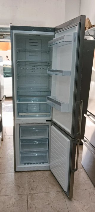 NEVERA COMBI BOSCH NO FROST ENERGÍA A++