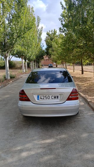 Mercedes-Benz c220 cdi