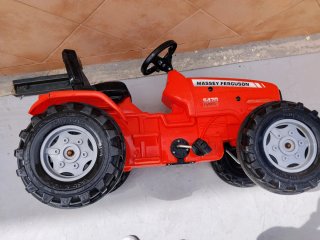 Tractor de Juguete Rojo