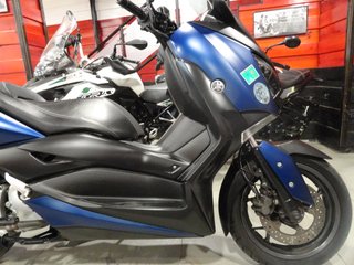 Yamaha X-MAX 125