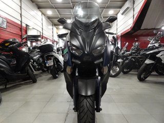 Yamaha X-MAX 125