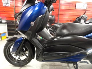 Yamaha X-MAX 125