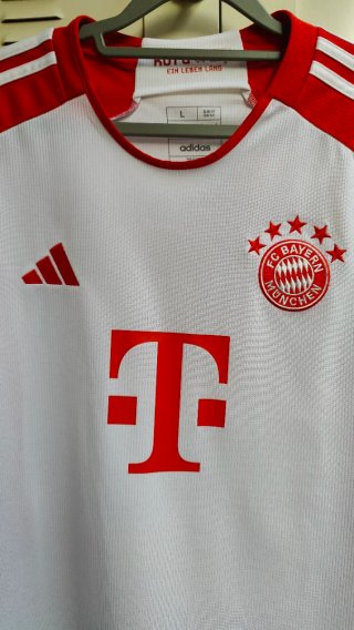 Camiseta Bayern Múnich Musiala #42 original 23/24