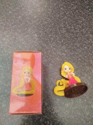 Figura Q Posket Petit Rapunzel Enredados