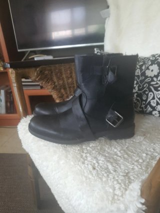 Botas negras talla 43