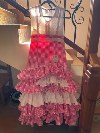 Vestido Flamenca Rosa y Blanco con Volantes