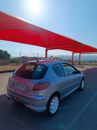 Peugeot 206 2004