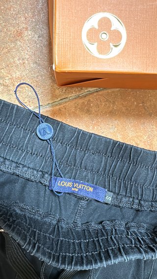 Pantaloncini Louis Vuitton neri monogram