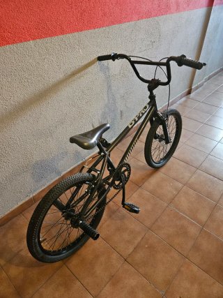Bicicleta BMX Pro Negra