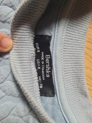 Jersey Bershka azul talla S