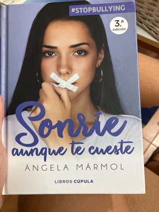 Sonríe aunque te cueste