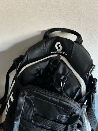 Mochila Scott Negra