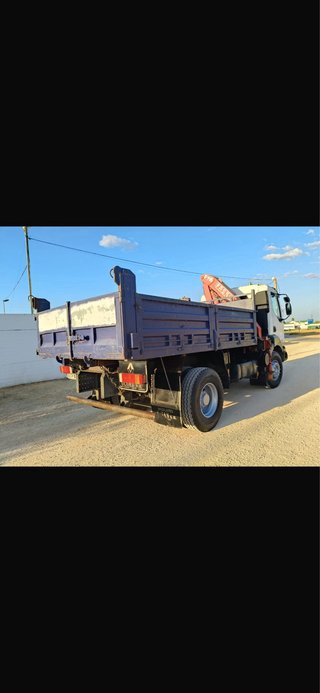 Renault grua y basculante