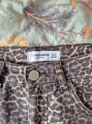 Minifalda vaquera leopardo