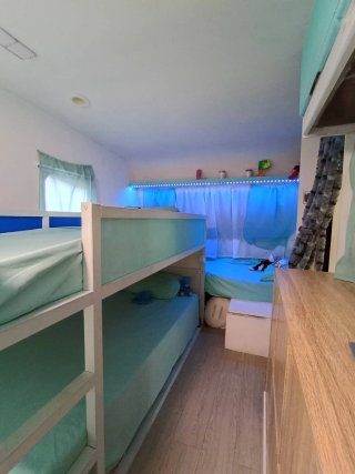 Caravana Fija en camping La Sureda en el Montseny
