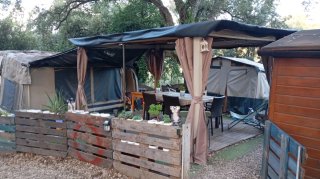 Caravana Fija en camping La Sureda en el Montseny