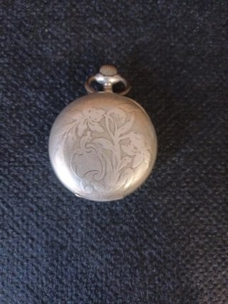 Reloj de bolsillo antiguo